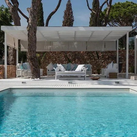Vale Do Garrao Sleeps 10 With Pool Air Con And Wifi فيلة