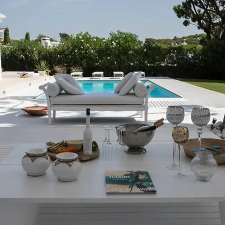 Vale Do Garrao Sleeps 10 With Pool Air Con And Wifi فيلة *