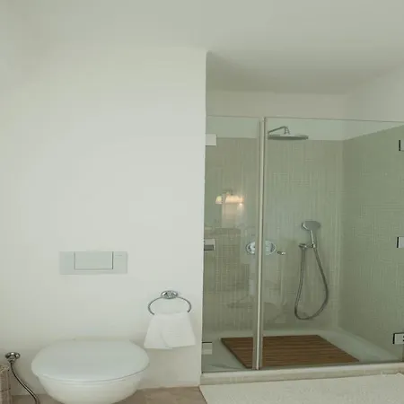 Vale Do Garrao Sleeps 10 With Pool Air Con And Wifi