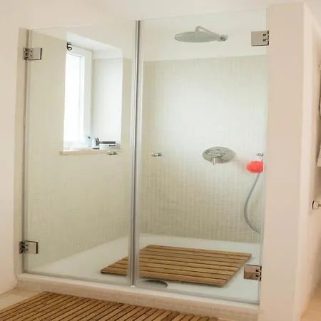 Vale Do Garrao Sleeps 10 With Pool Air Con And Wifi فيلة كينتا دو لاغو