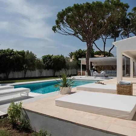 فيلة Vale Do Garrao Sleeps 10 With Pool Air Con And Wifi كينتا دو لاغو