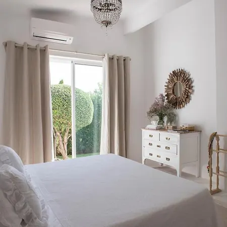 Vale Do Garrao Sleeps 10 With Pool Air Con And Wifi فيلة