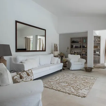 Vale Do Garrao Sleeps 10 With Pool Air Con And Wifi
