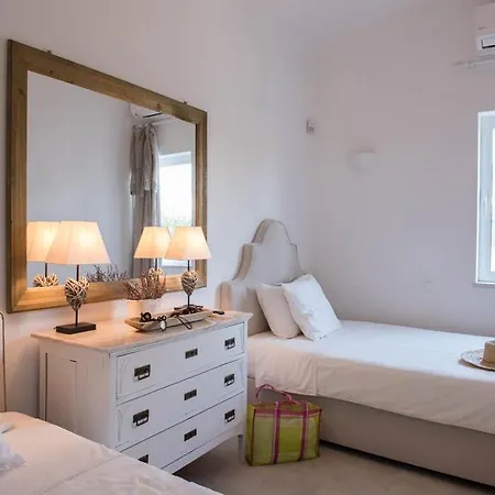 Vale Do Garrao Sleeps 10 With Pool Air Con And Wifi Vila
