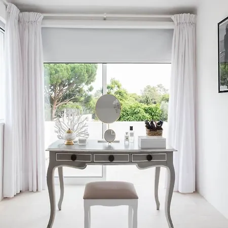 Vale Do Garrao Sleeps 10 With Pool Air Con And Wifi * Quinta do Lago